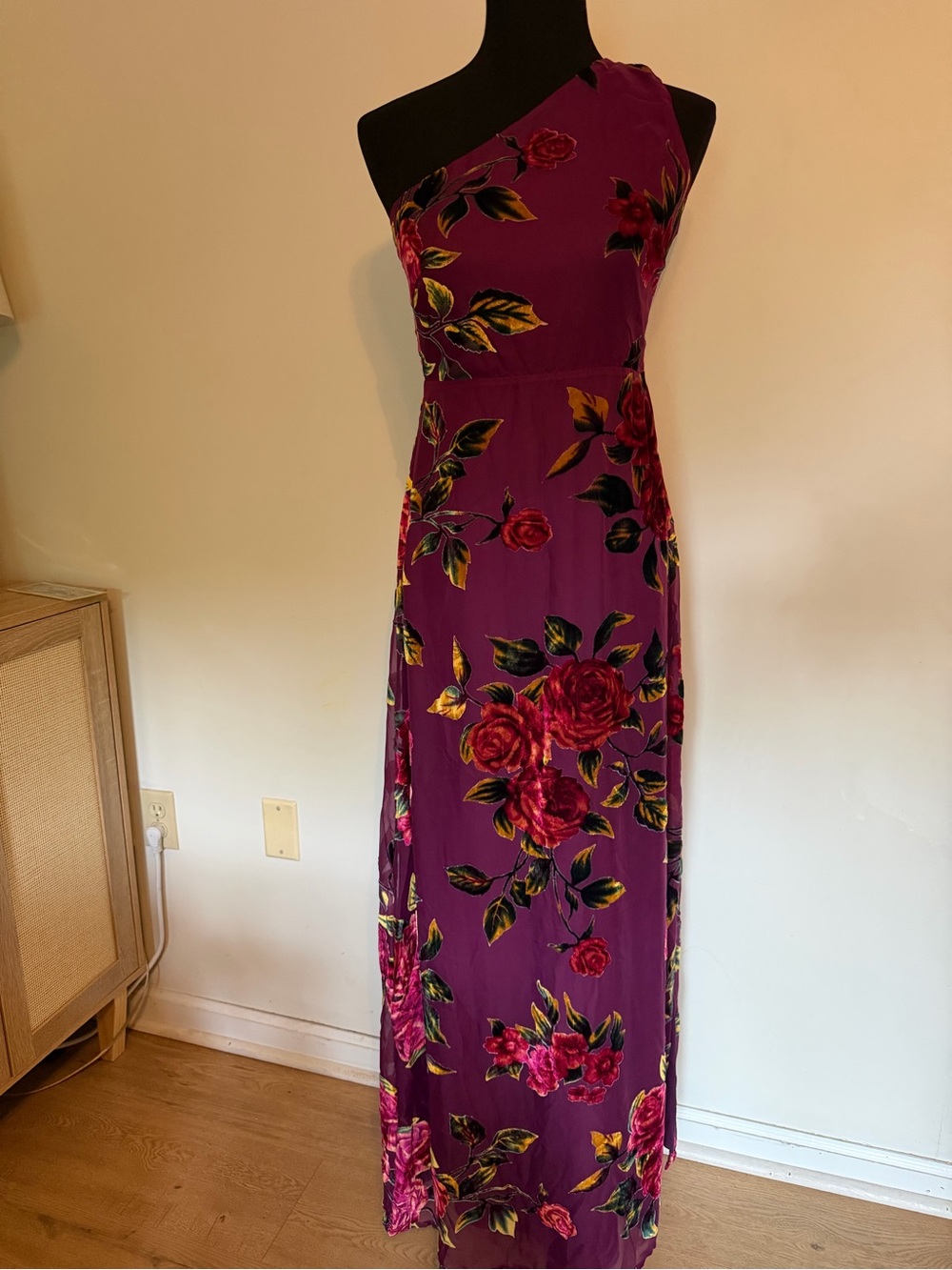 Lulus One-Shoulder Floral Maxi Dress in Plum Size Small